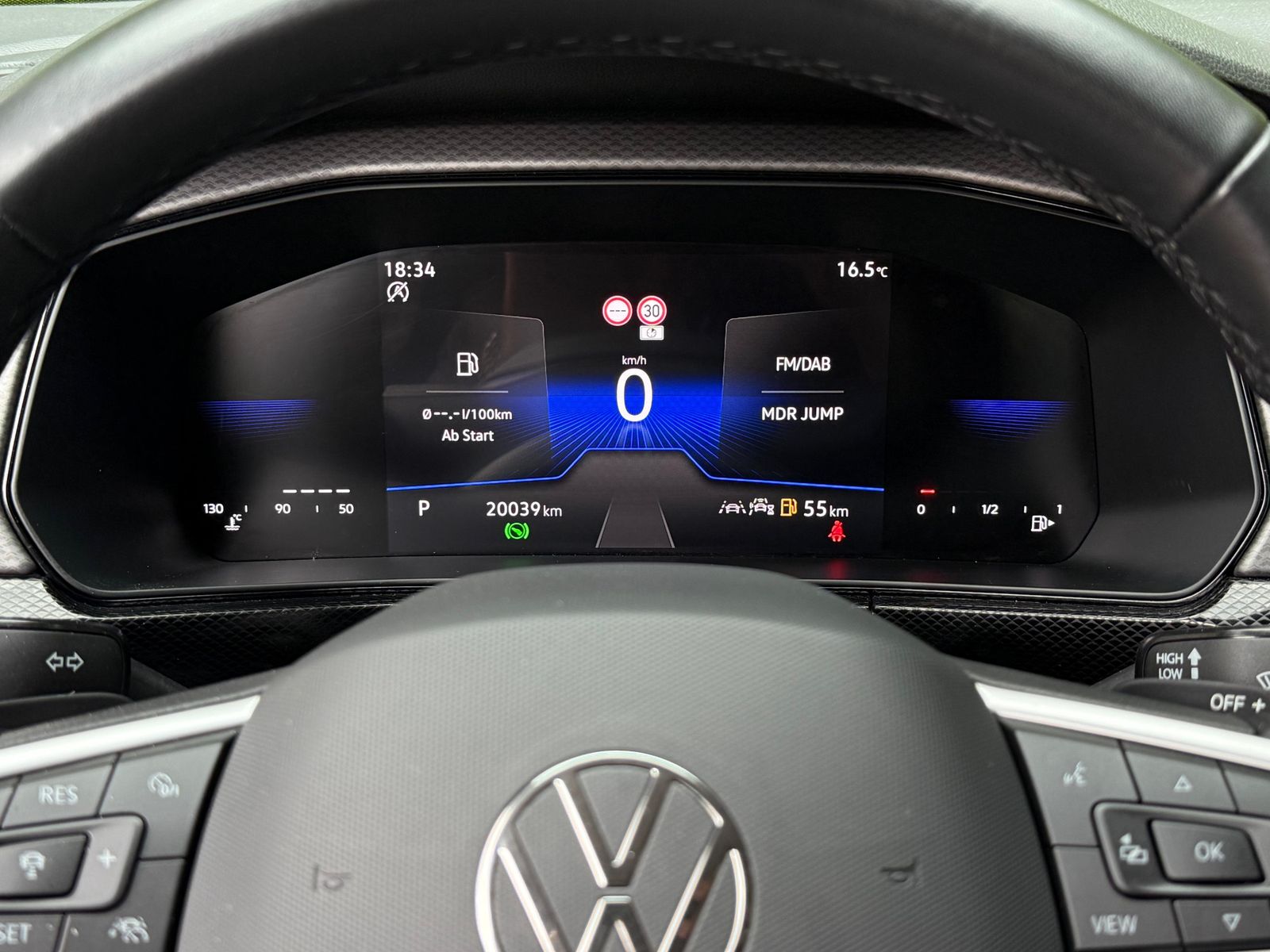 Fahrzeugabbildung Volkswagen T-Cross 1.0 TSI DSG Life LED+KAM+ACC+CARPL+SHZ+