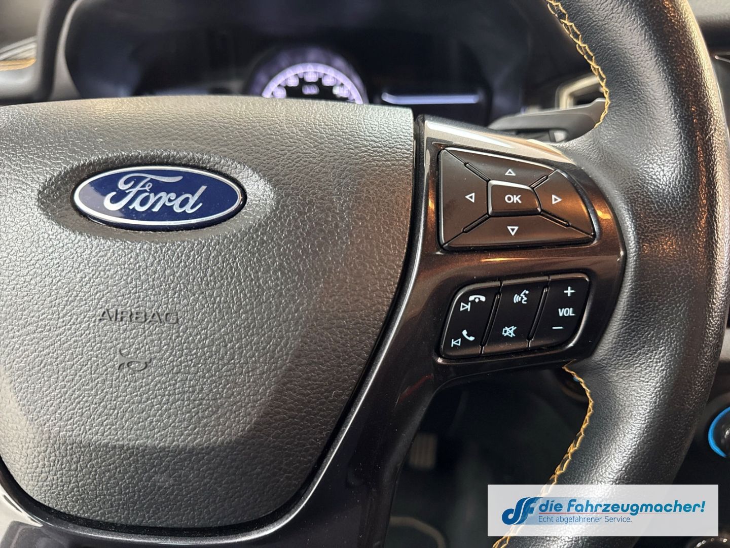 Fahrzeugabbildung Ford Ranger Wildtrak DOKA 212PS 4x4 AHK Navi Leder LE
