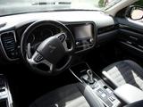Mitsubishi Outlander 2.4 MIVEC PLUG-IN HYBRID 4WD Basis... - Mitsubishi Outlander Gebrauchtwagen in Dortmund