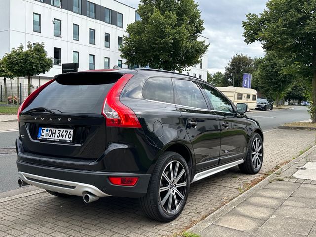 Volvo XC60 D5 AWD Geartronic R Design R Design