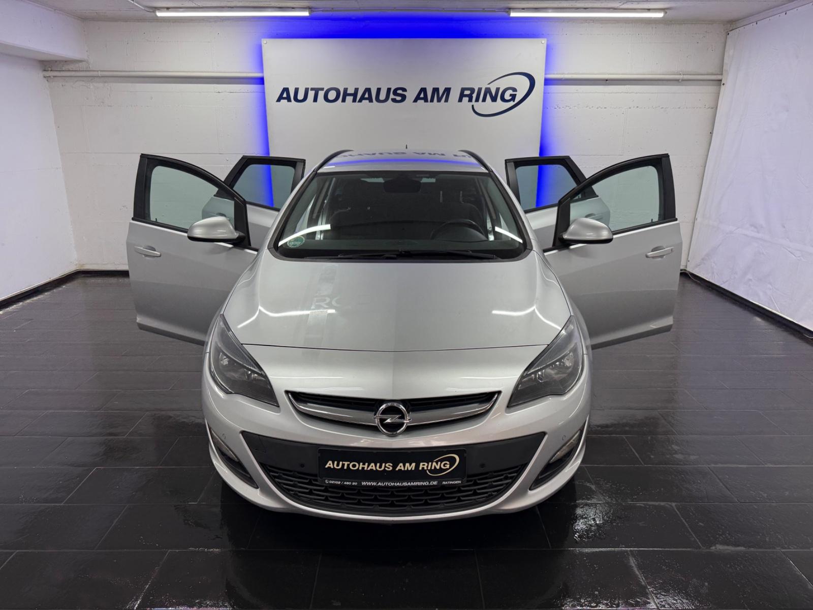Opel Astra 2014 — photo 7