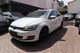 Volkswagen Golf VII Lim. Trendline BMT /AHK/Bi-Xenon/2.H - Volkswagen: Gol Tren