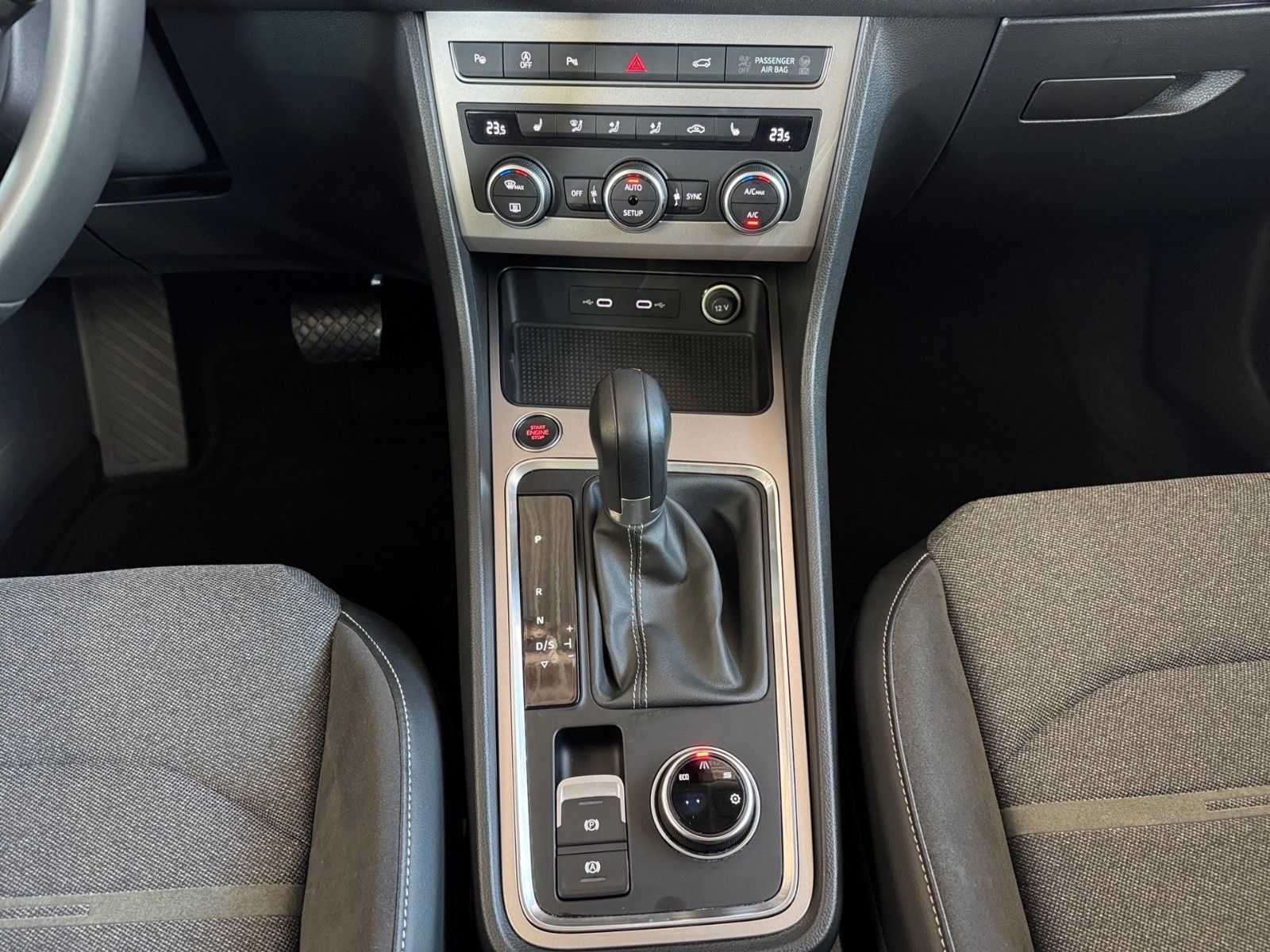 Fahrzeugabbildung SEAT Ateca Xperience 1.5 TSI