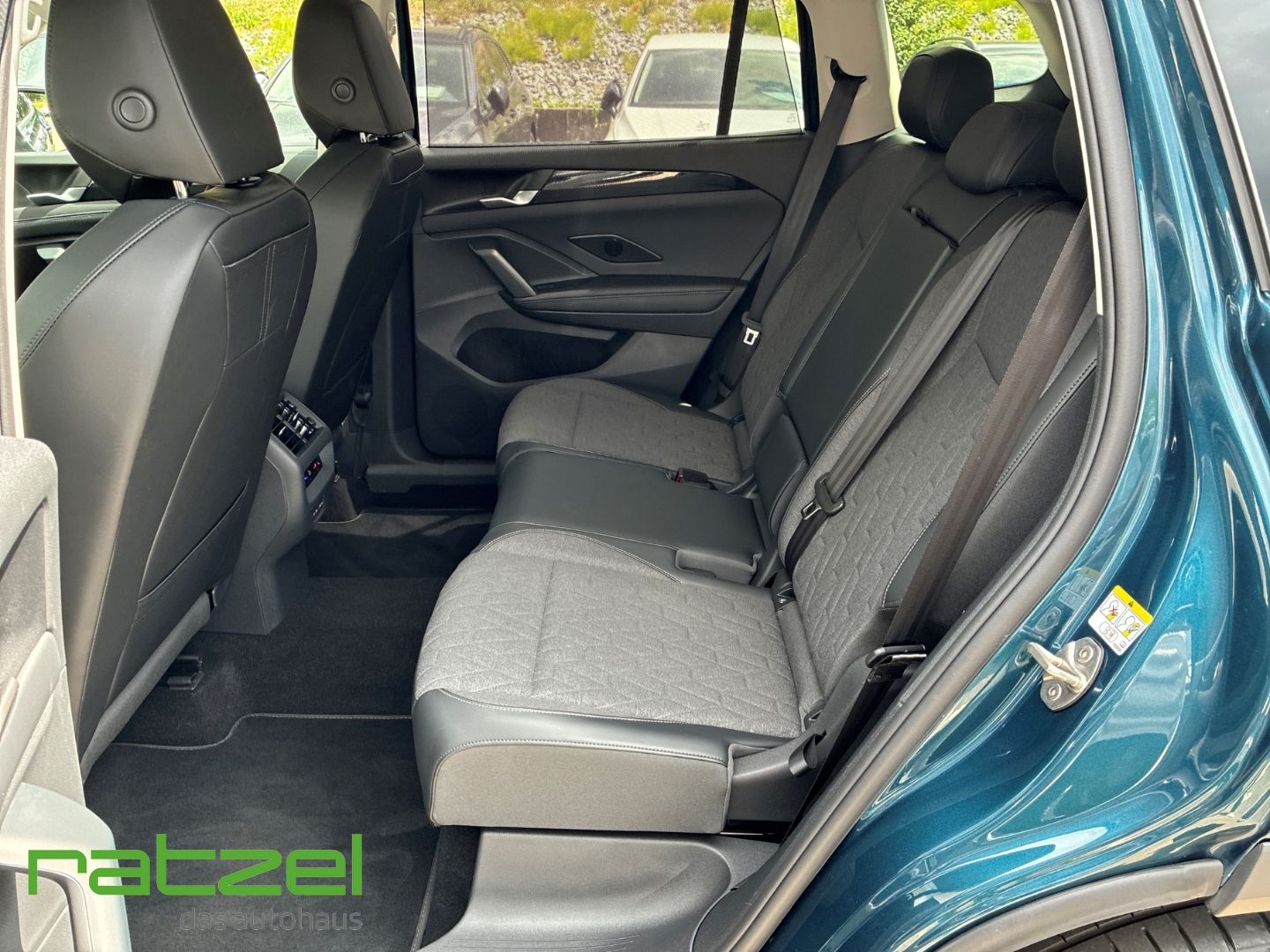 Fahrzeugabbildung Volkswagen Tayron 1.5 eTSI 5Jahre Garantie StandHZG AHK-kla