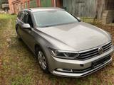 Volkswagen Passat 2.0 TDI SCR 140kW DSG Comfortl. Varia...