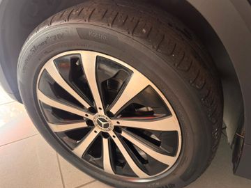 Mercedes GLB 200 - 9