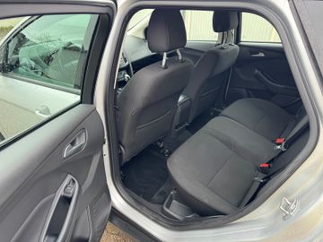 Ford Focus - 11