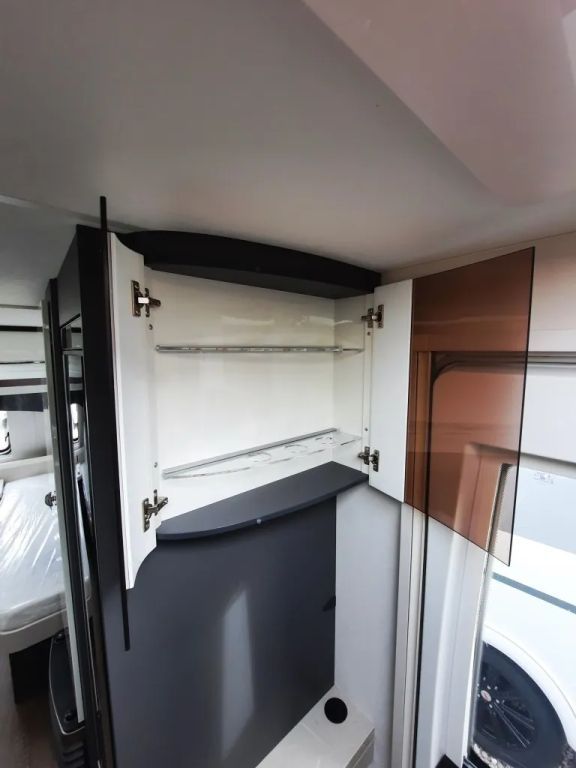 Fahrzeugabbildung Hobby Excellent 460 SL Verfüg./Sparen Sie 4.943,- €