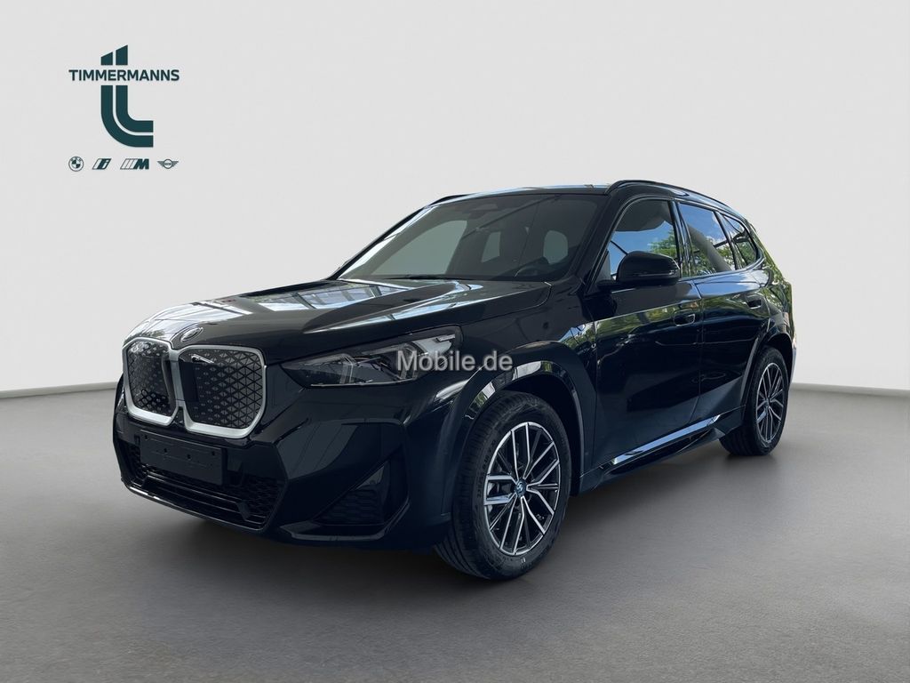 BMW iX1