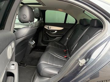 صورة 9 لـ 2014 Mercedes-BENZ C 220