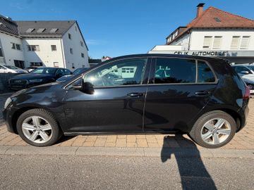 Volkswagen Golf - 12