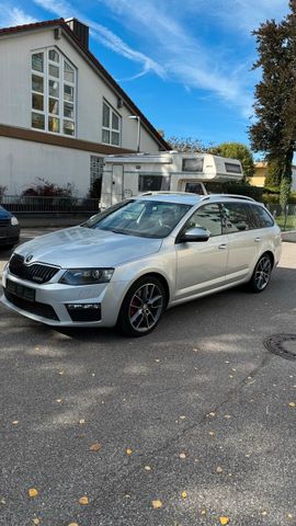 Skoda ŠKODA OKTAVIA RS. SEHR GEPFLEGT