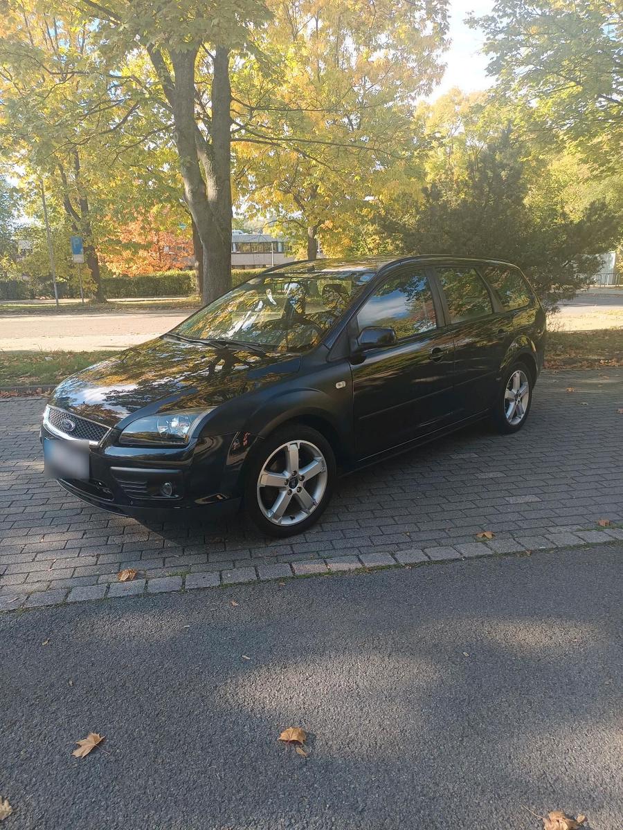 Ford Focus 2005 — photo 10