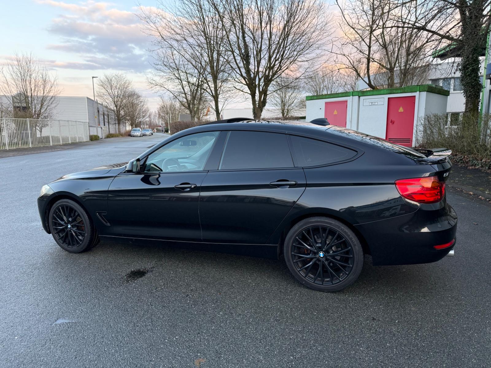 BMW 320d Gran Turismo *Head-Up*Panorama*Xenon