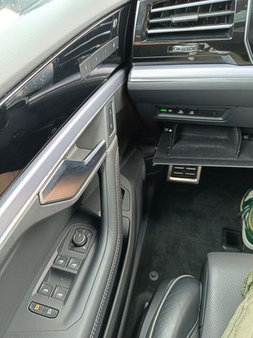 Touareg 3.0 V6 TDI R-Line 4Mot*22"*Pano*Head up*