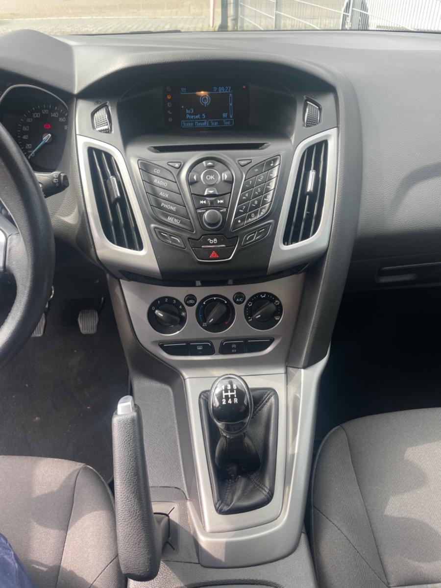 Ford Focus 2013 — photo 13