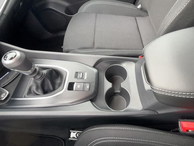 Nissan Qashqai Acenta 1.3 DIG-T °LED°RFK°PDC°AAC°PGD°