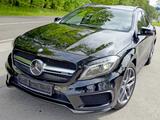 Mercedes-Benz GLA 45AMG *PANO*LEDER*DISTR.PLUS*HIFI Harman* - Mercedes-Benz GLA 45 AMG aus 2016
