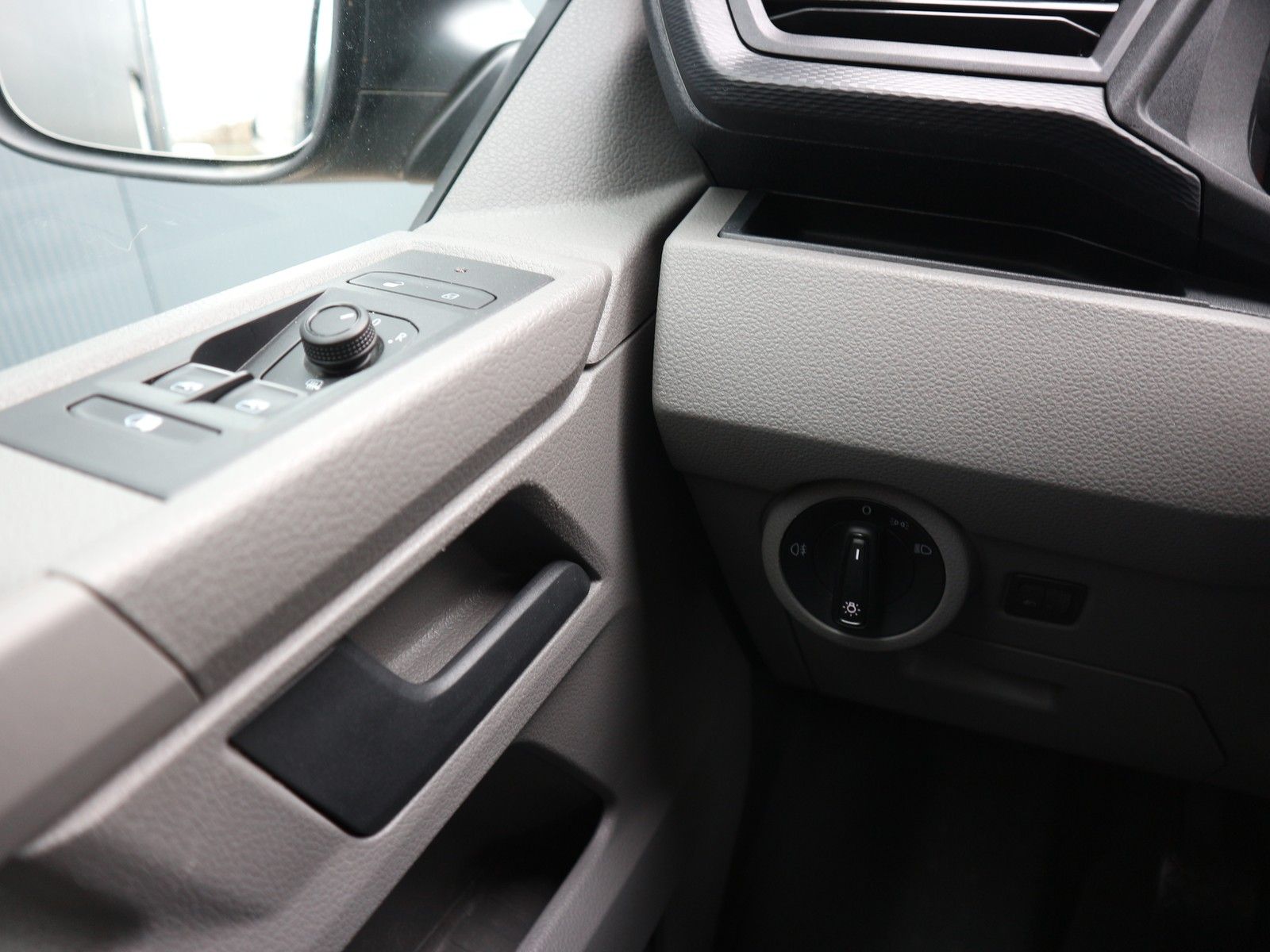 Volkswagen T6 andere - Bild 11
