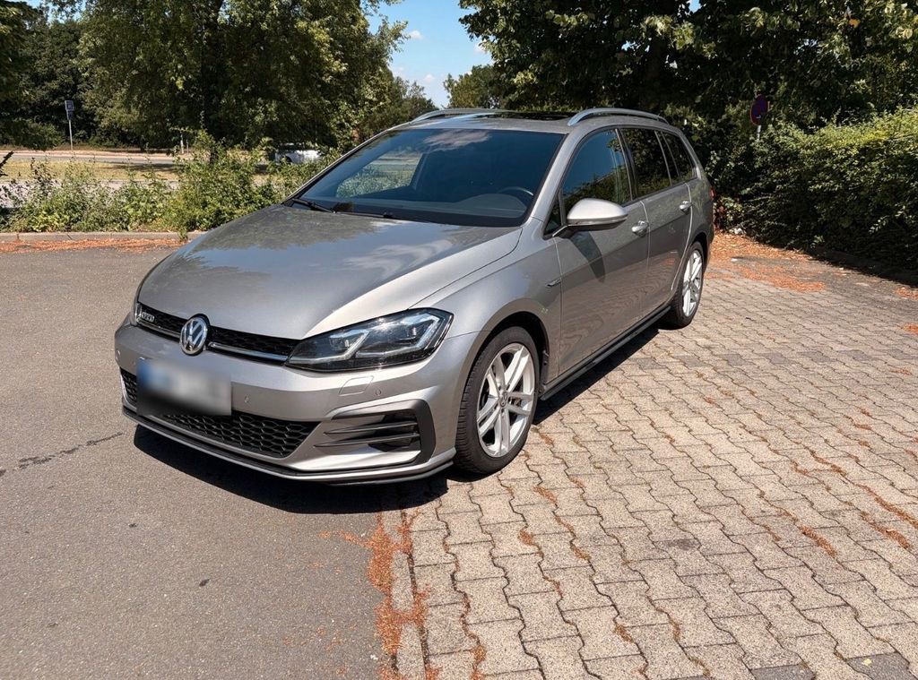 Image of Volkswagen Golf