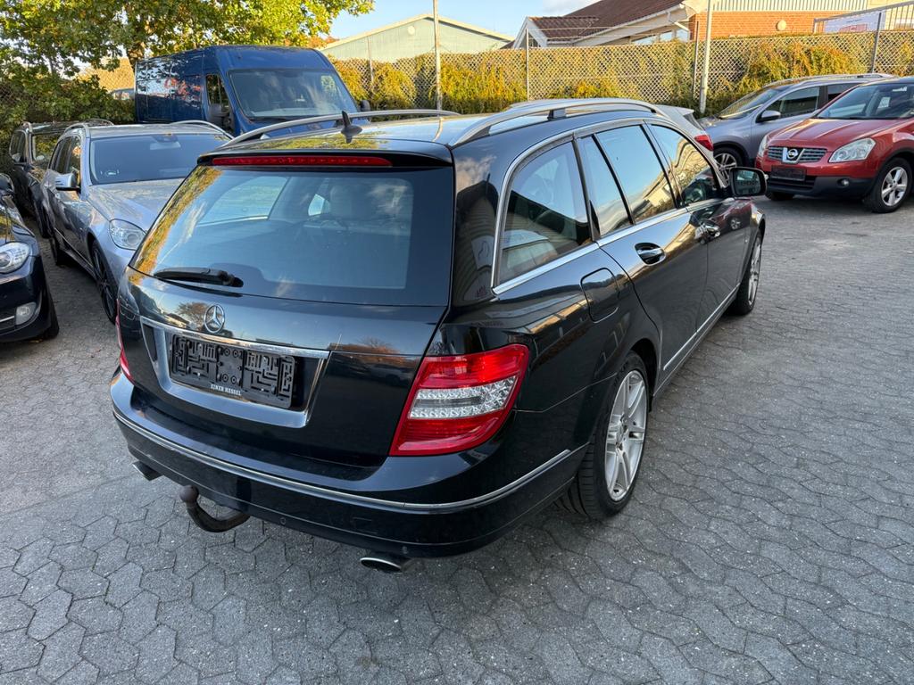 Mercedes-Benz C 320