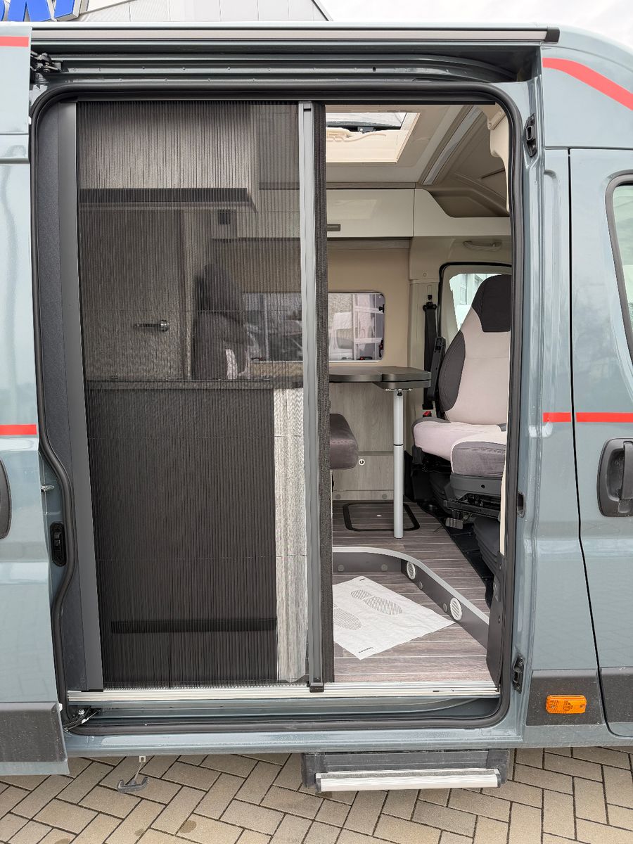 Fahrzeugabbildung Roller Team Livingstone Sport Duo - 7.049€ sparen!