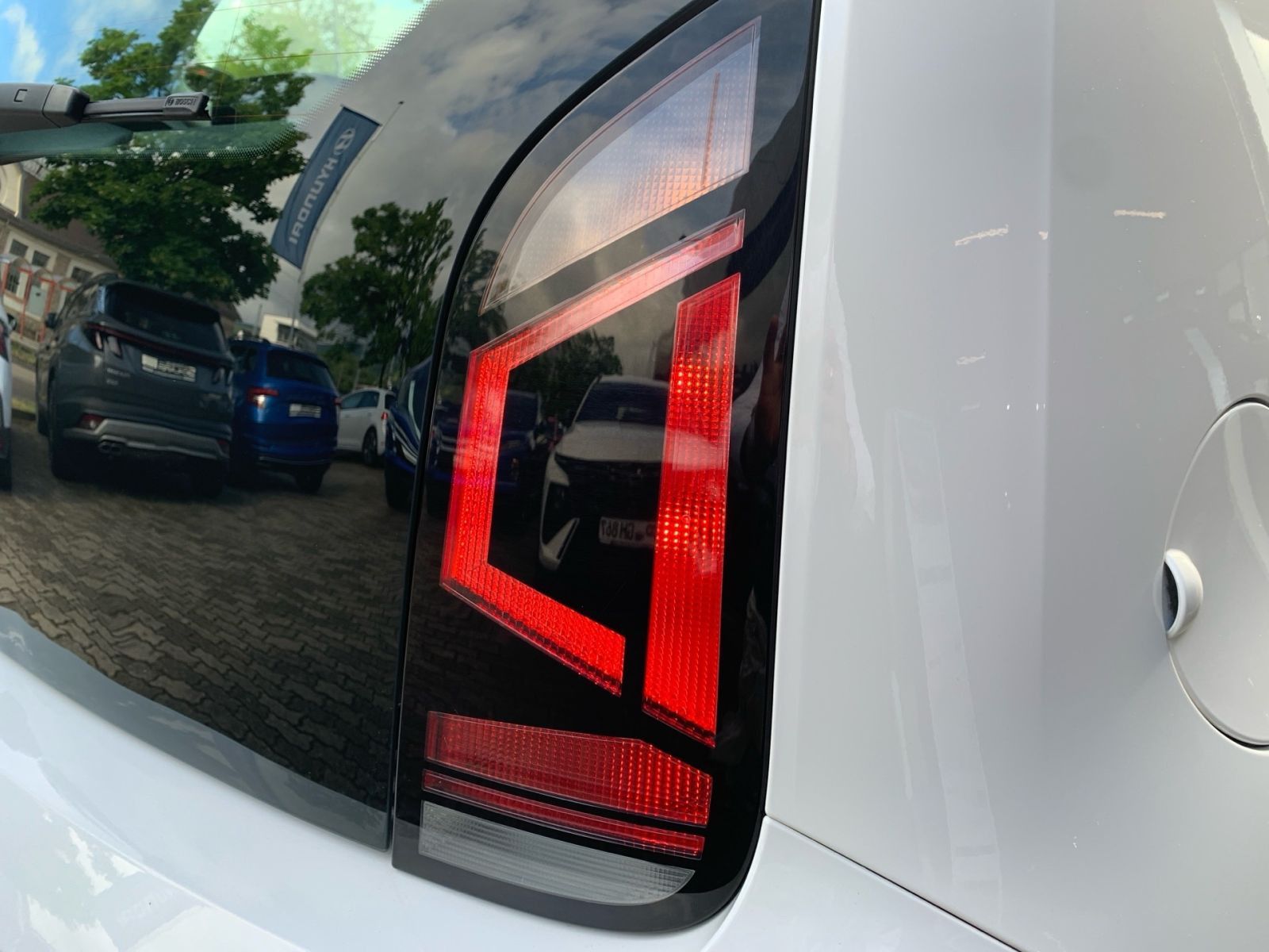 Fahrzeugabbildung Volkswagen up! 1.0 BMT move up! Sitzheizung 1Hd