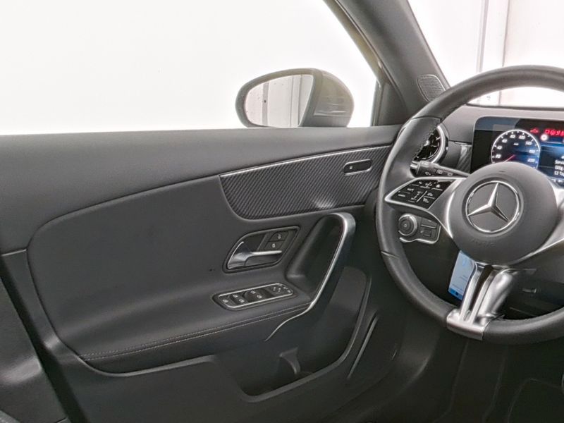 Mercedes-Benz A 180 LED VID VKA RFK SHZ PDC foto 4