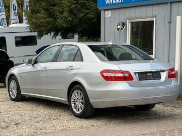 Mercedes E 220 - 10