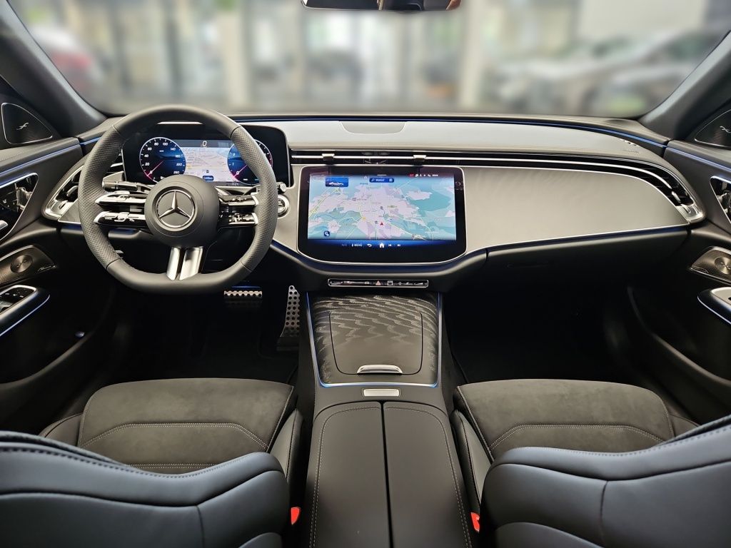 Fahrzeugabbildung Mercedes-Benz E 200 Limousine +AMG+AHK+BURMESTER+DIGITAL+20''-