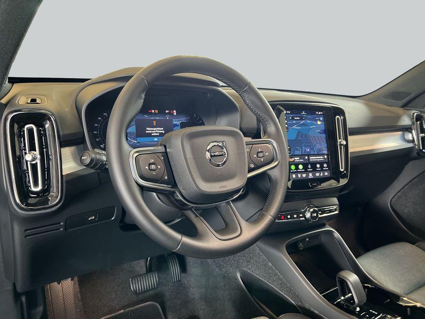 Volvo XC40 B3 Plus-Dark DKG Glasd Pixel-LED Pilot BLIS