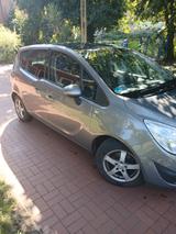 Opel Meriva 1.4 150 Jahre Opel 74kW 150 Jahre Opel - Opel Meriva in Magdeburg
