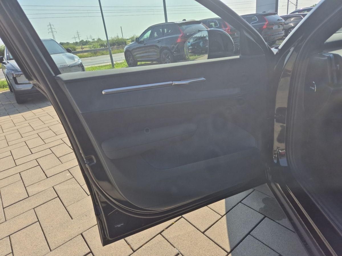 Volvo EX30 - Bild 11