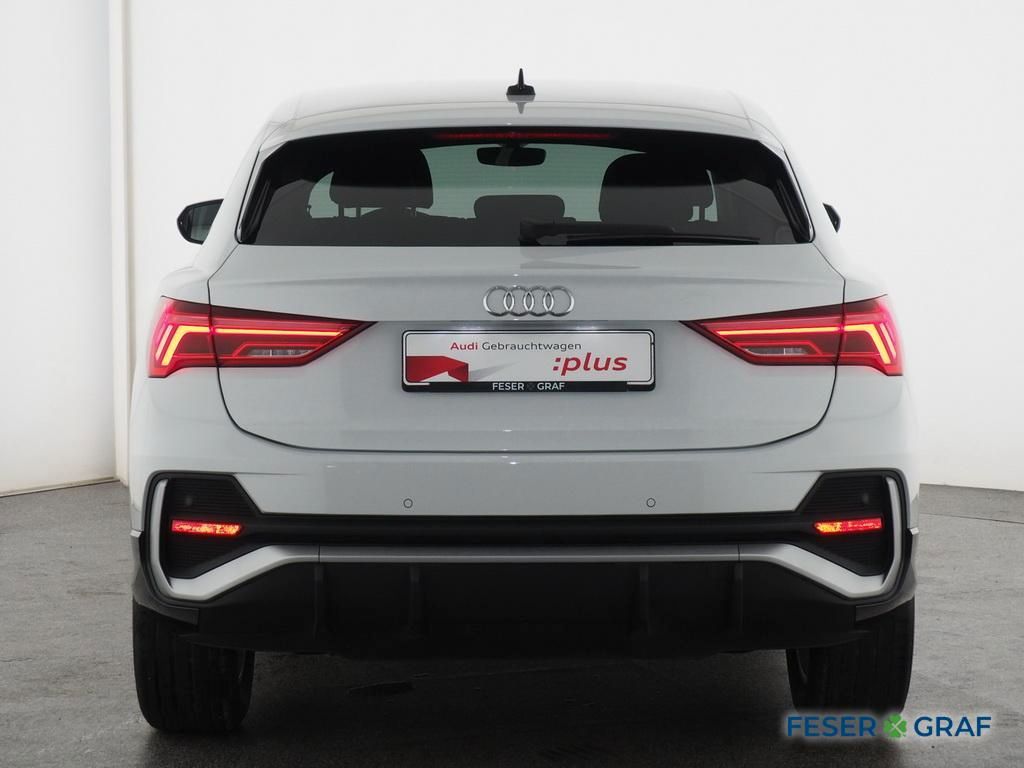 Audi Q3 - Bild 12