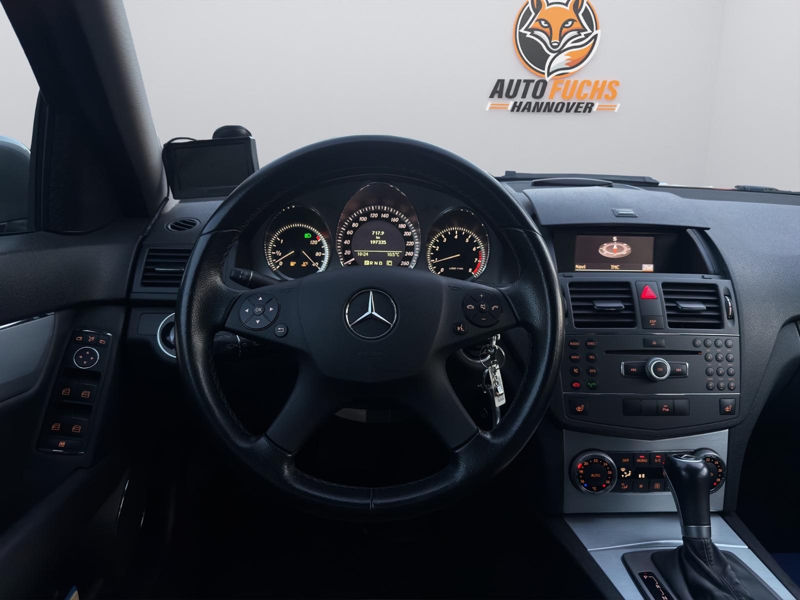 Mercedes-Benz C200 2009 — photo 10