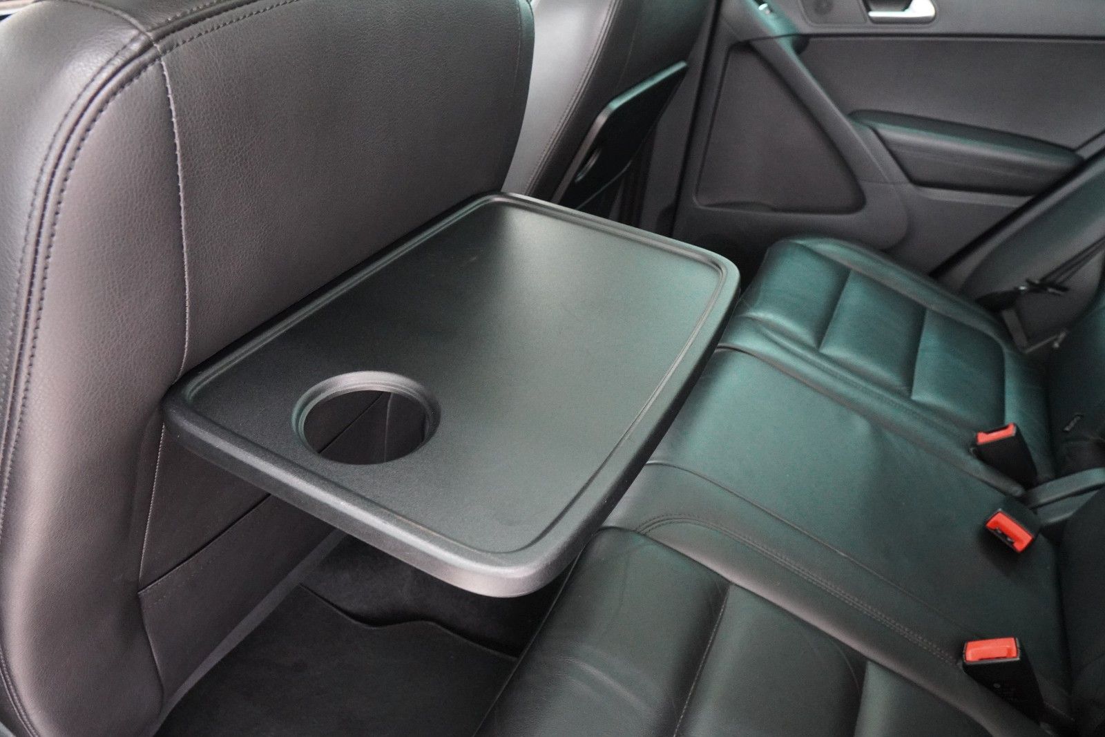 Fahrzeugabbildung Volkswagen Tiguan Sport & Style 4Motion *Leder*Autom*Pano*