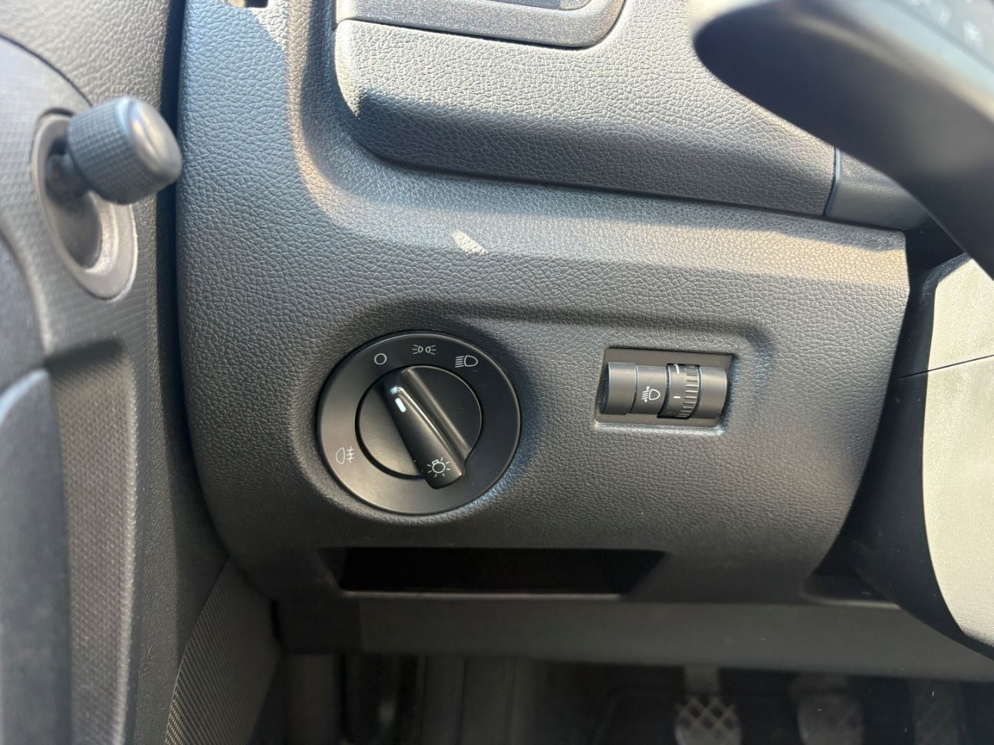 Fahrzeugabbildung SKODA Fabia Cool Edition KLIMA RDKS 8-fach bereift