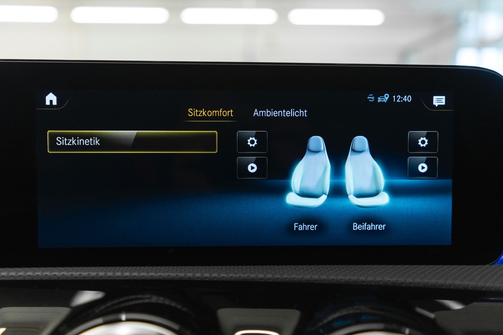 Fahrzeugabbildung Mercedes-Benz CLA 45 AMG 4MATIC 360° LED ALC AMBIENTE SZH NAV