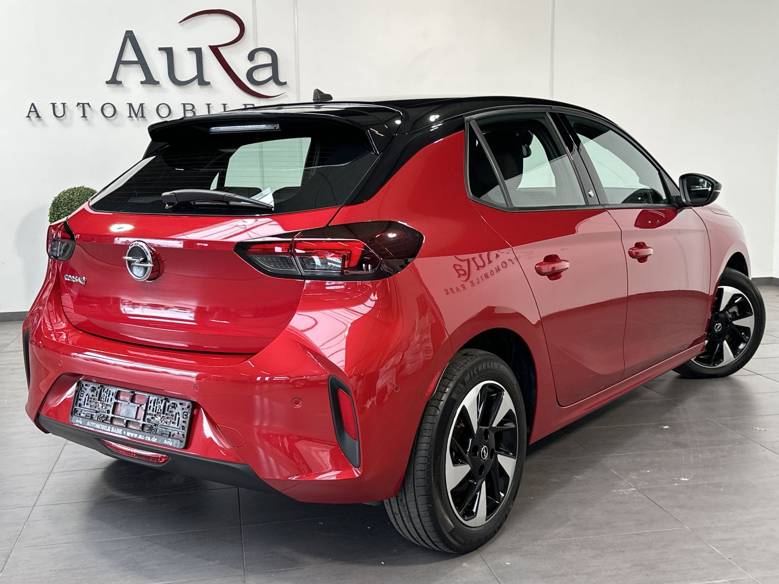 Fahrzeugabbildung Opel Corsa Corsa-e 5-Türer GS Line NAV+LED+SHZ+KAMERA