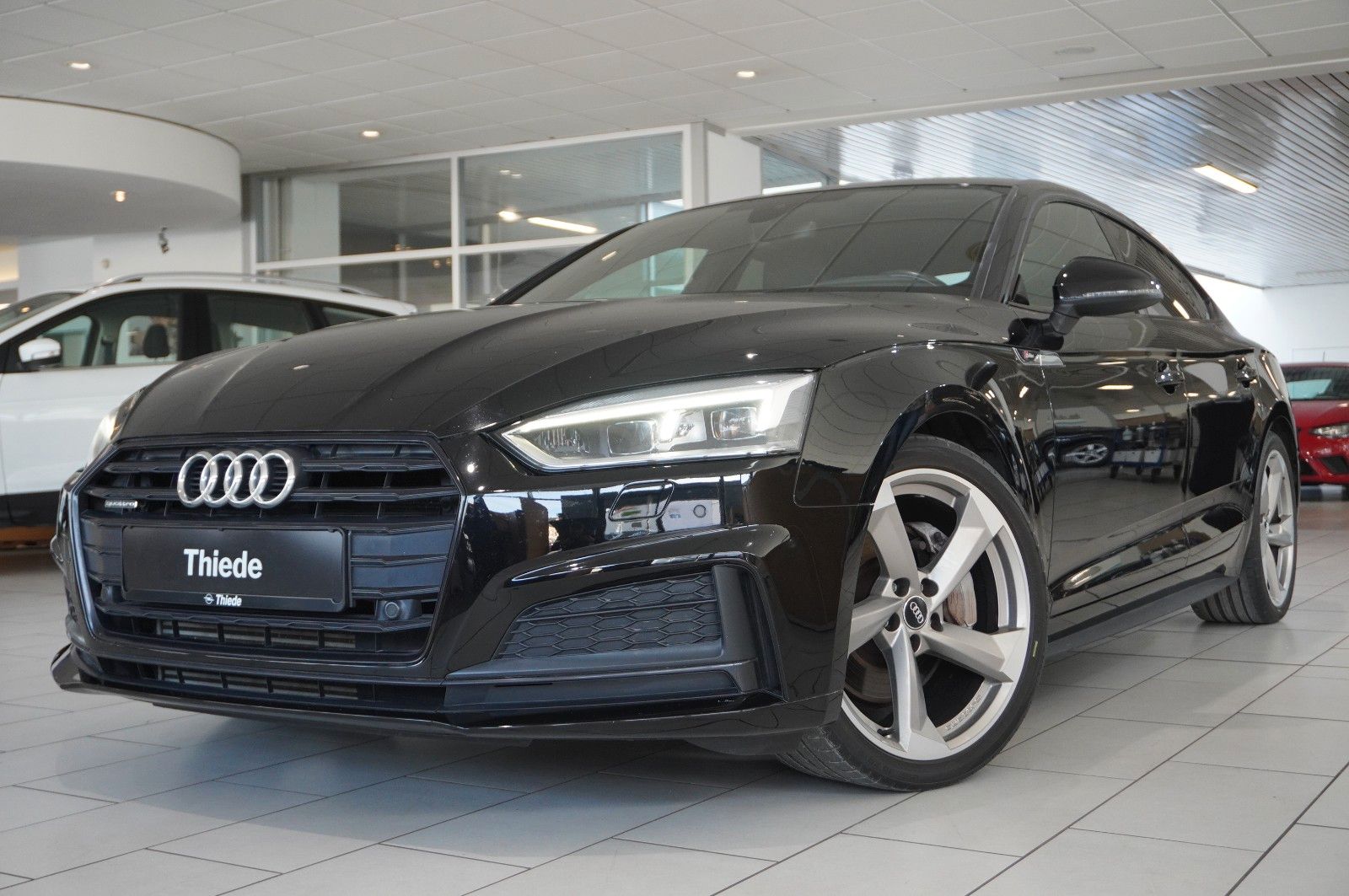 Fahrzeugabbildung Audi A5 Sportback 2.0 QUATTRO S-LINE NAVI/LED/SHZ/AHK