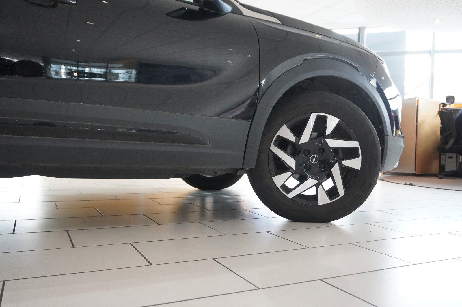Fahrzeugabbildung Opel Mokka 1.2T ELEGANCE NAVI/LED/KAMERA/SPORT/DAB+