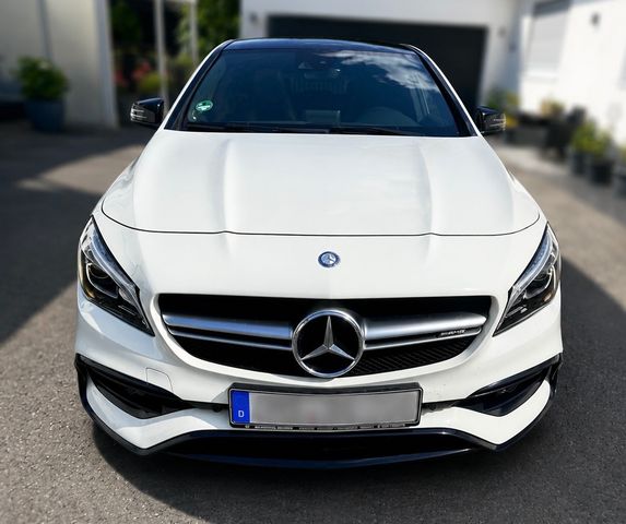MERCEDES-BENZ CLA 45 AMG Shooting Brake Mercedes- CLA 45 4...