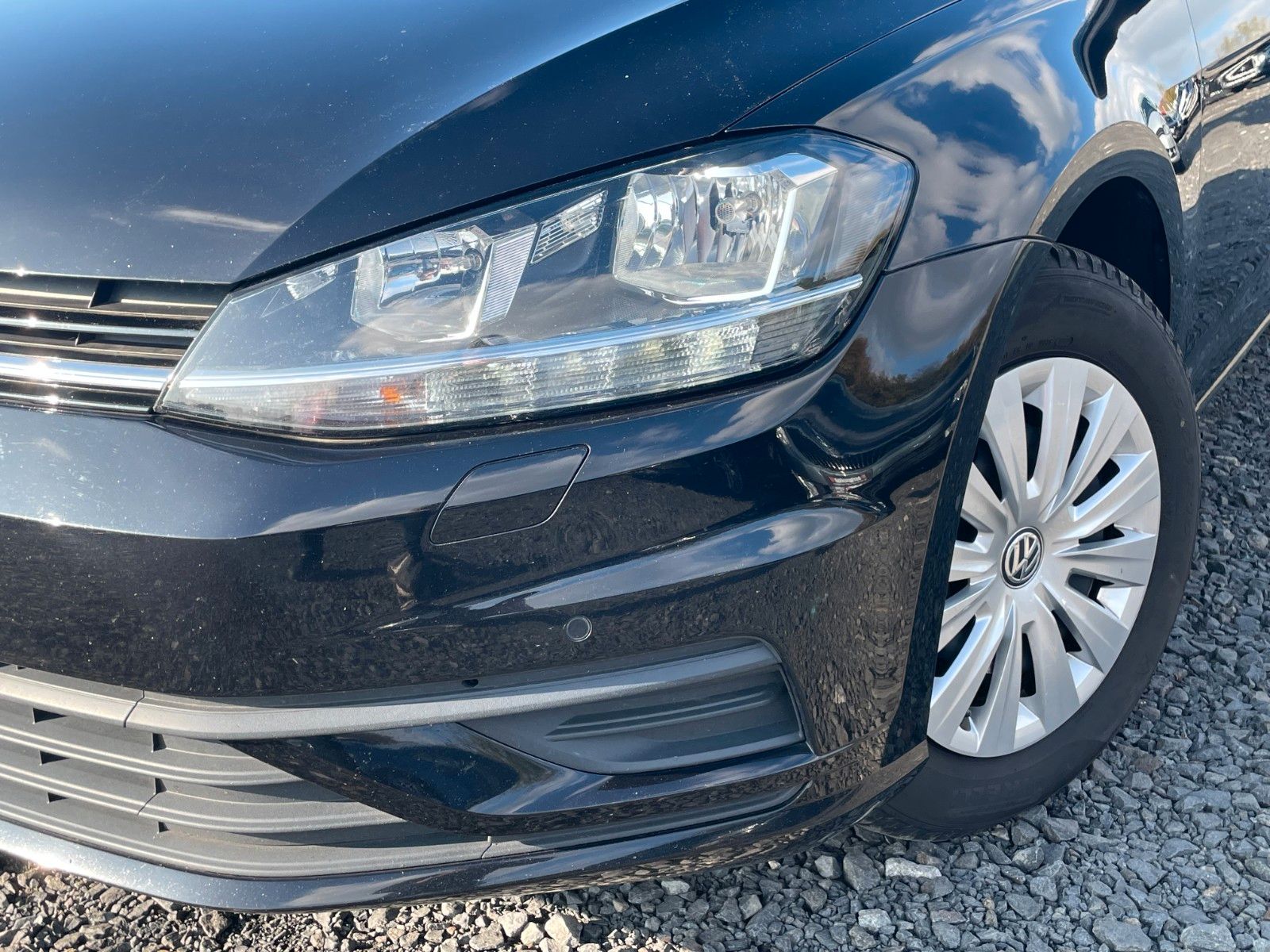 Fahrzeugabbildung Volkswagen Golf VII 1.0 TSI Lim. Trendline Klima 1.HAND SHZ