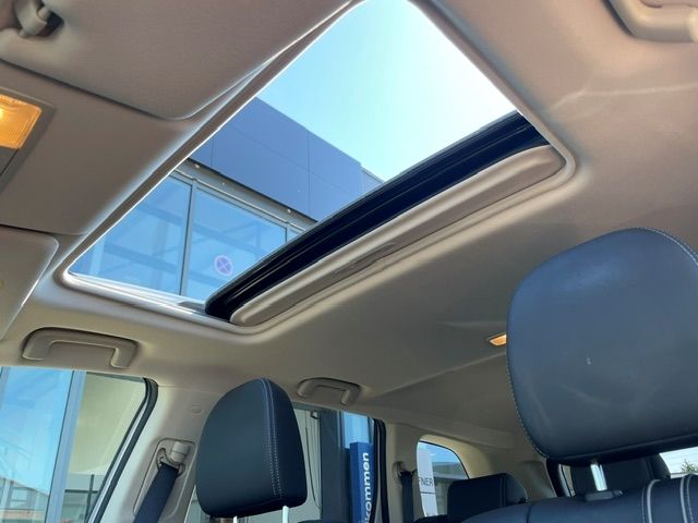Fahrzeugabbildung Mitsubishi Outlander PHEV Top 4WD 360° AHK Leder DAB Schieb