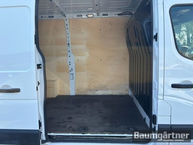 Fahrzeugabbildung Renault Master Kasten Komfort dCi 150 L2H2 3,5t AHK/PDC - mit KI generiert/bearbeitet