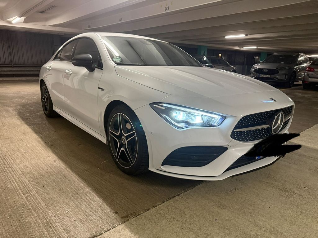 Image of Mercedes-Benz CLA 200