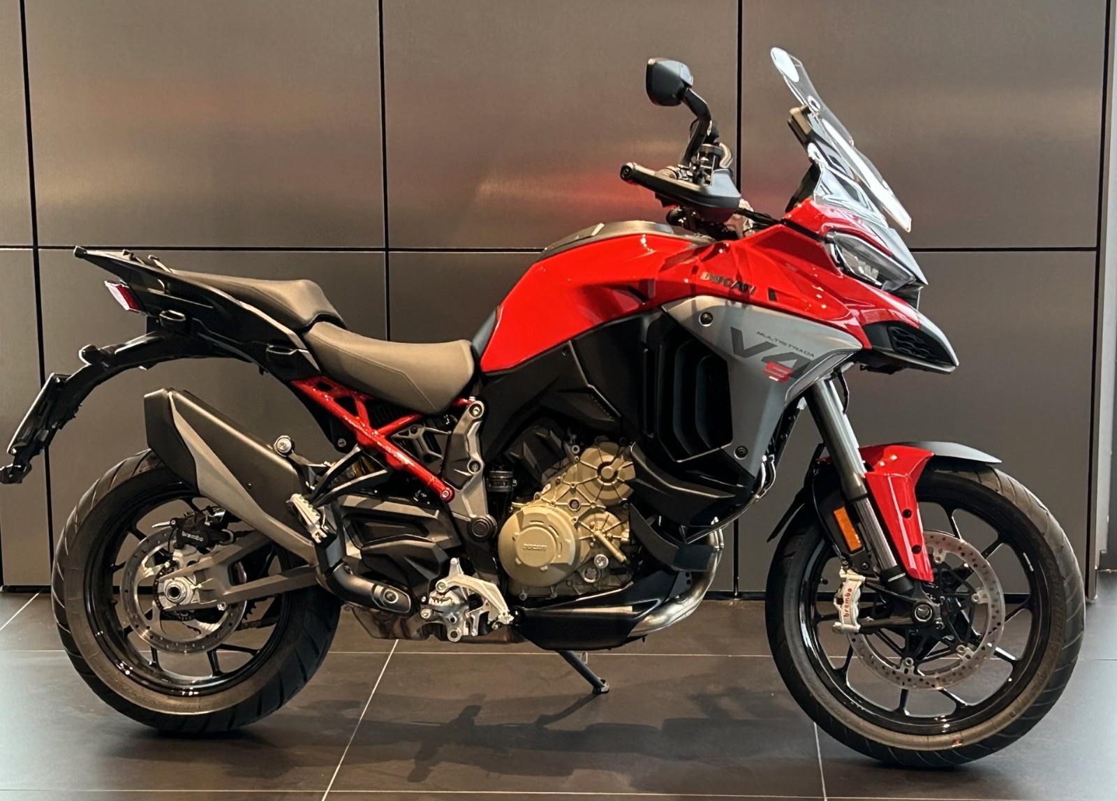 Ducati Multistrada V4 S Radar