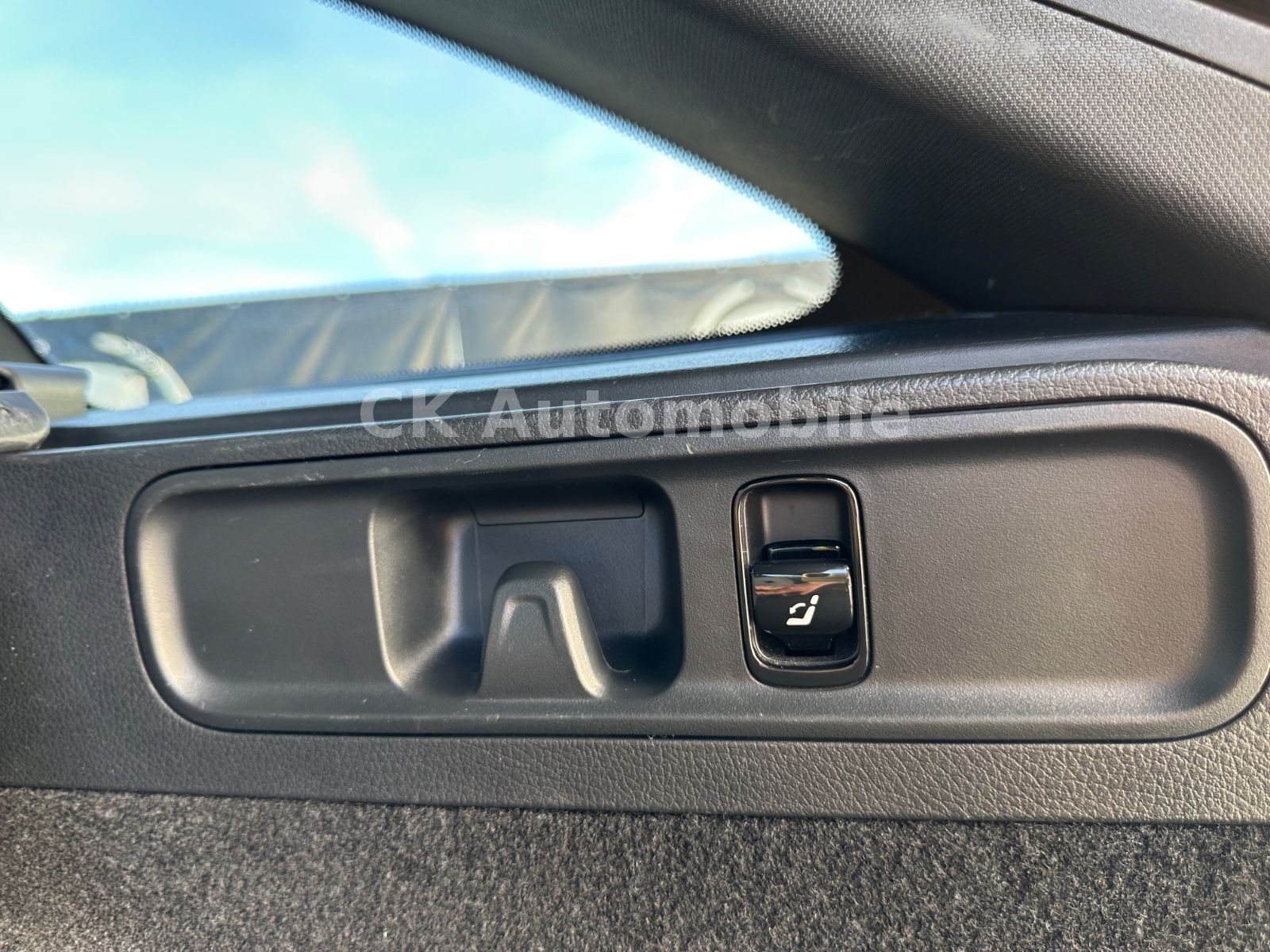 Fahrzeugabbildung Mercedes-Benz C 220d 4Matic All Terrain Avantgarde/Pano/360°K