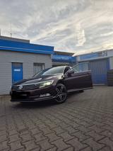 Volkswagen Vw Passat B8 - Volkswagen Touareg in Mönchengladbach