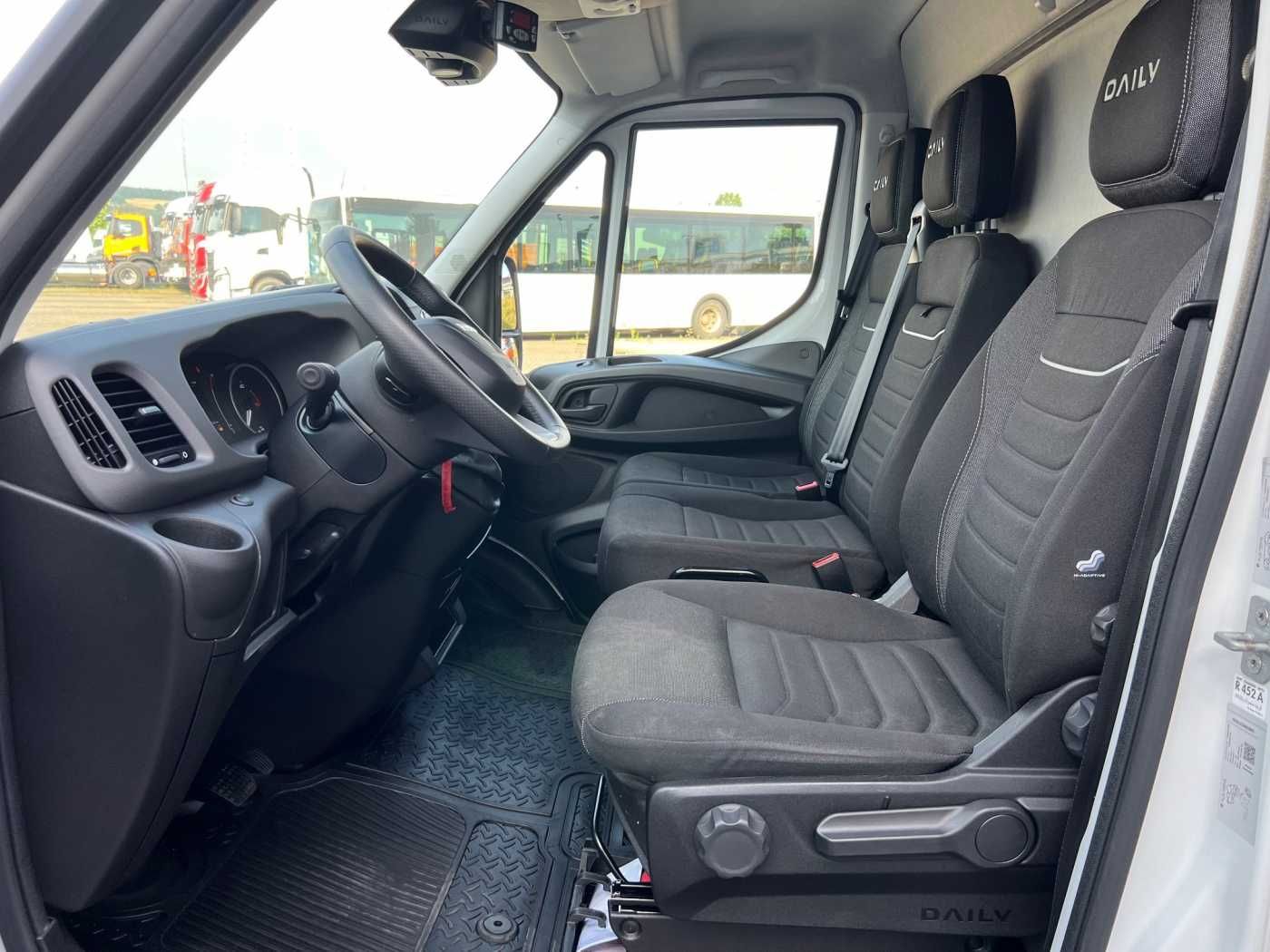 Fahrzeugabbildung Iveco 35S14 A8 CNG Koffer *3-Sitze*Klima*Automatik*